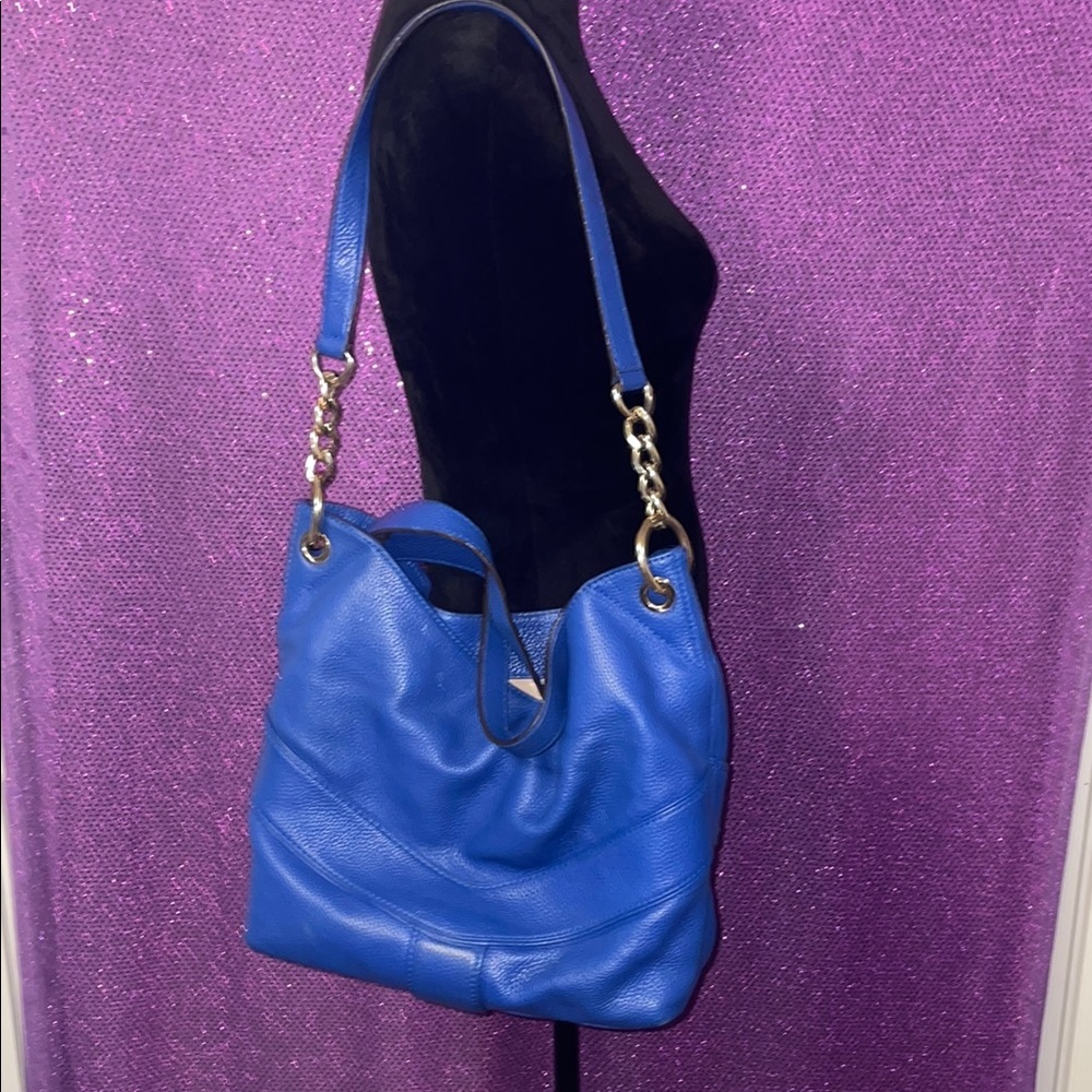 Michael Kors Blue Pebbled Leather Chain Shoulder Bag Gold Hardware - Picture 3 of 15